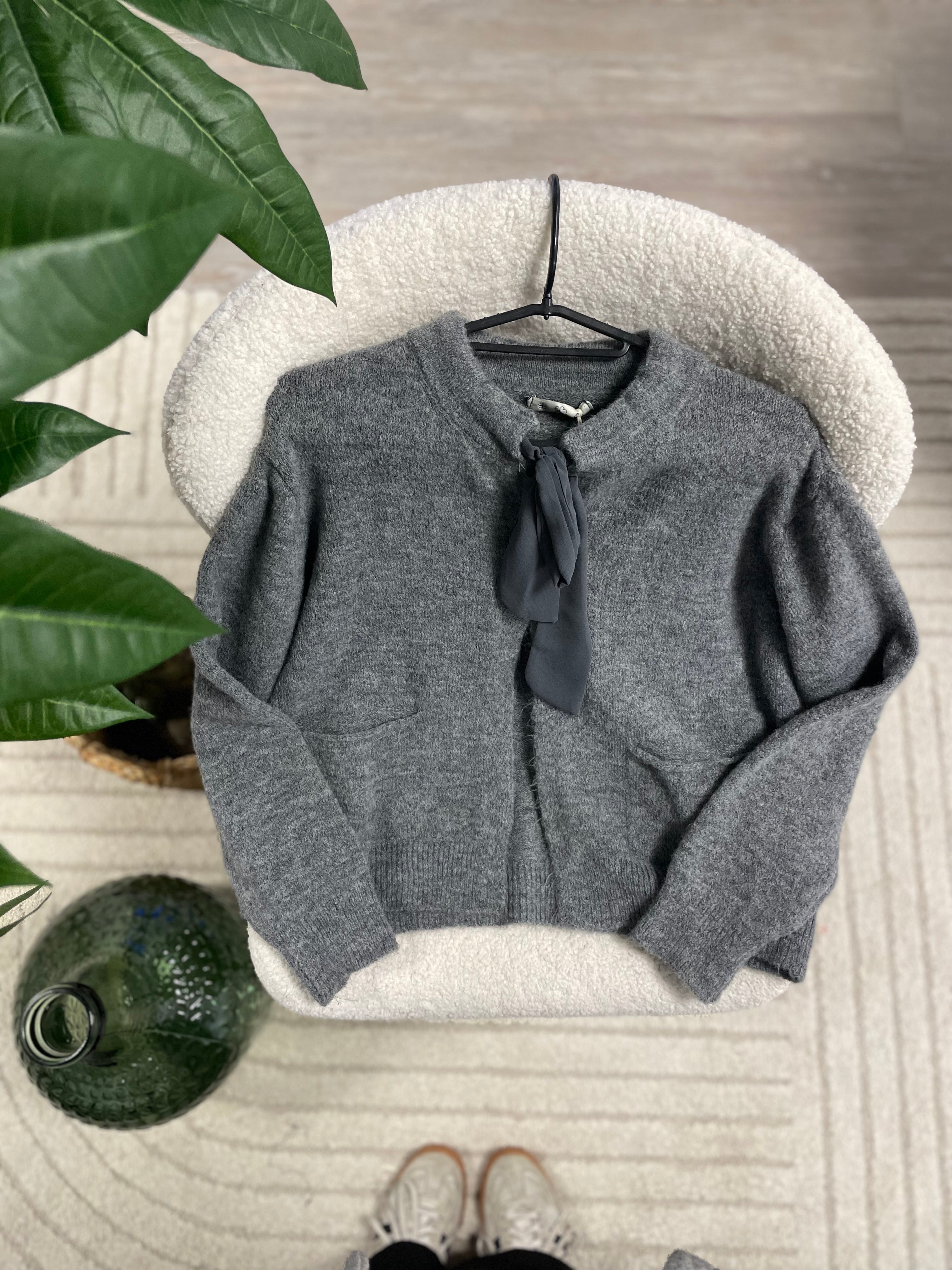 Pull gris