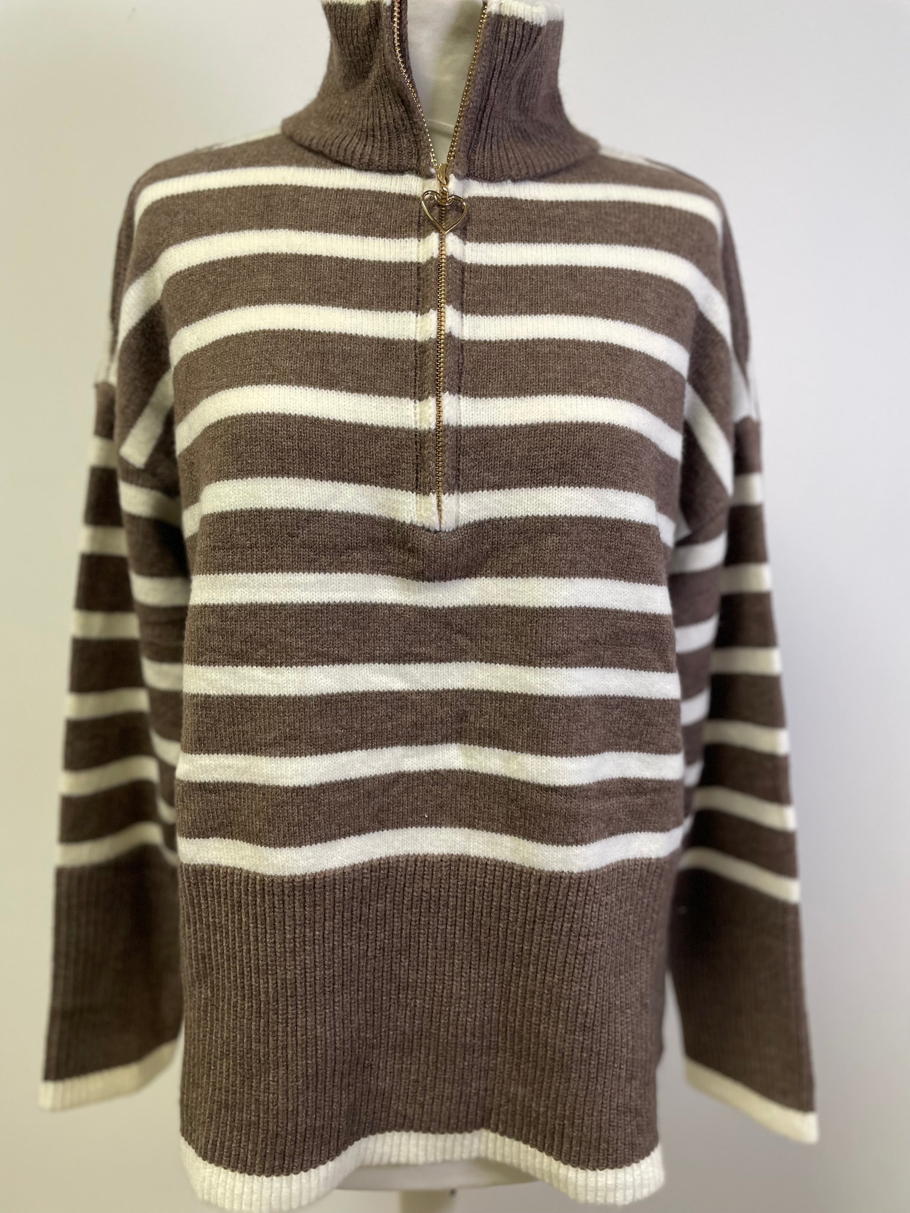 Pull beige (Copie)