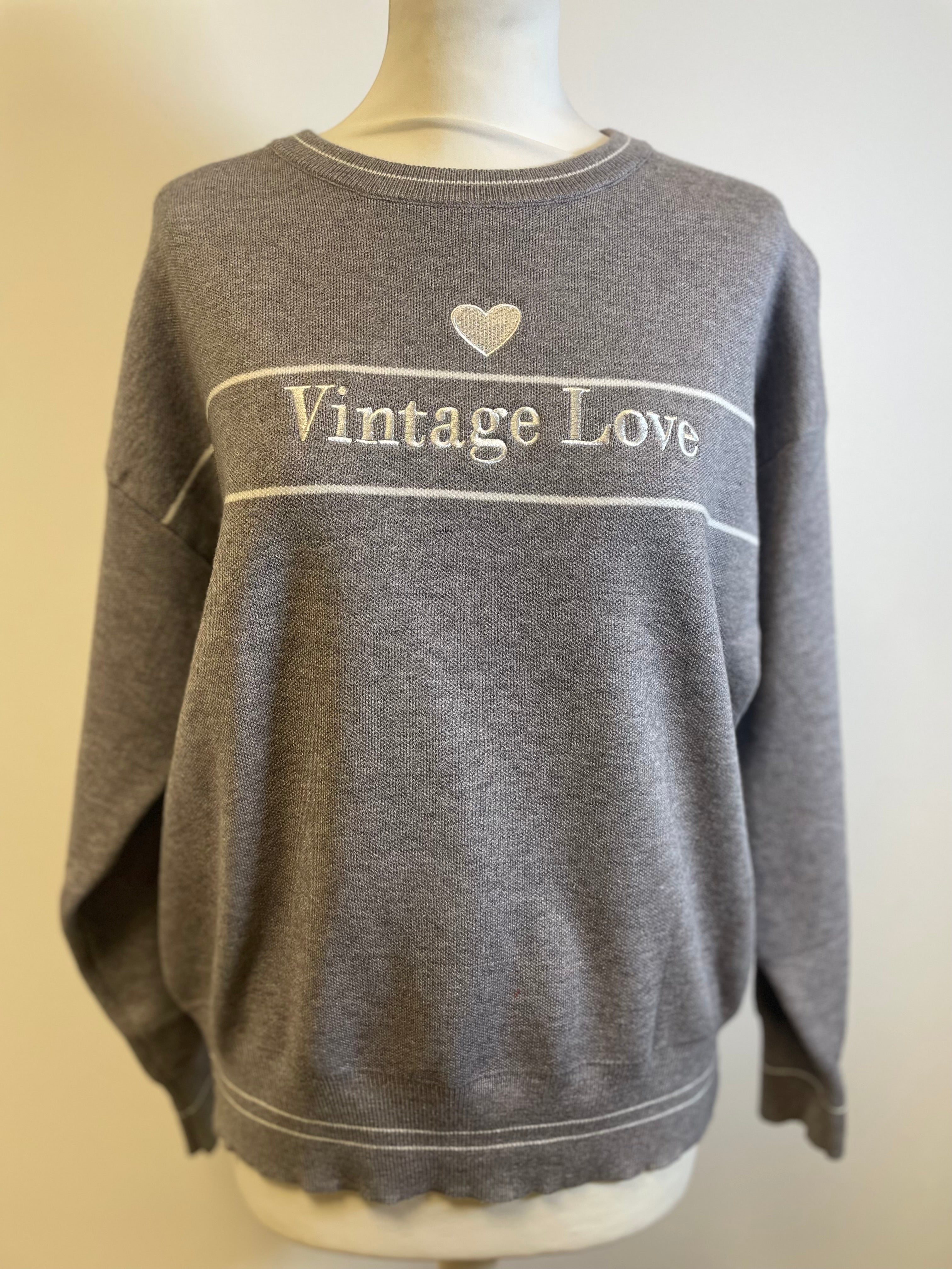 Pull gris vintage love